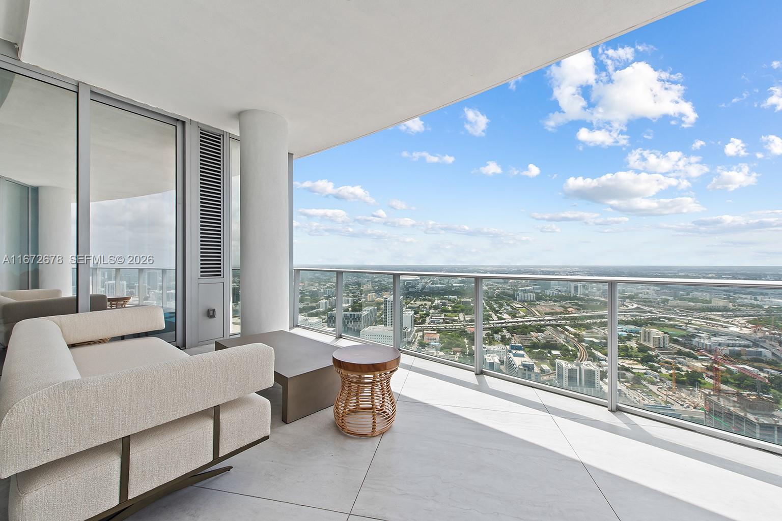 Penthouse 5402